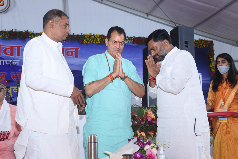 Shiv Bhajan Sandhya &mdash; Divya Prem Sewa Mission, Haridwar