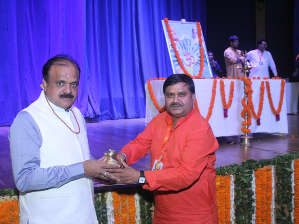 Varshik Sanrakshak Sammelan Delhi NCR Anchal & Dhruvswamini Play &mdash; Divya Prem Sewa Mission, Haridwar