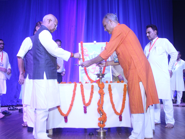 Varshik Sanrakshak Sammelan Delhi NCR Anchal & Dhruvswamini Play &mdash; Divya Prem Sewa Mission, Haridwar