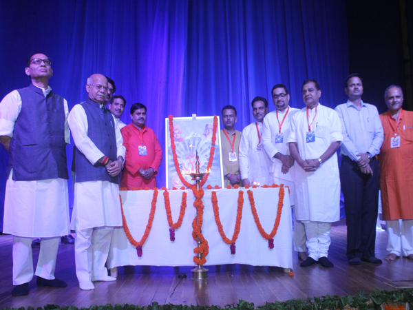 Varshik Sanrakshak Sammelan Delhi NCR Anchal & Dhruvswamini Play &mdash; Divya Prem Sewa Mission, Haridwar
