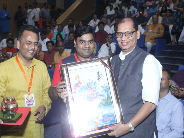 Varshik Sanrakshak Sammelan Delhi NCR Anchal & Dhruvswamini Play &mdash; Divya Prem Sewa Mission, Haridwar