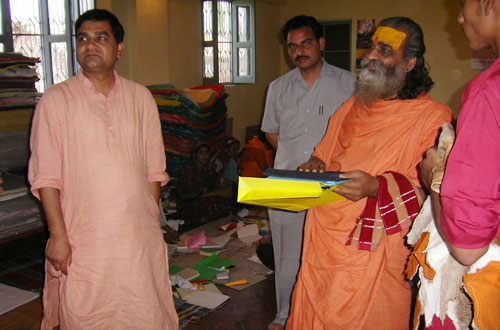 VIP visitor at Divya Prem Sewa Mission Haridwar
