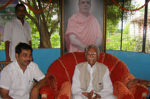 VIP visitor at Divya Prem Sewa Mission Haridwar