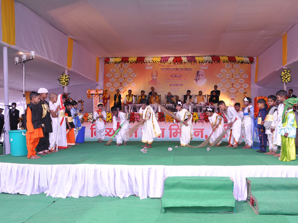 UP Governor at Divya Prem Sewa Mission Haridwar 2018
